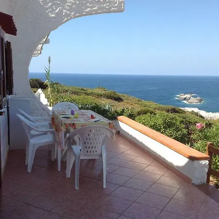 Villaggio Polifemo 38 Località P7167 * Cala Sapone